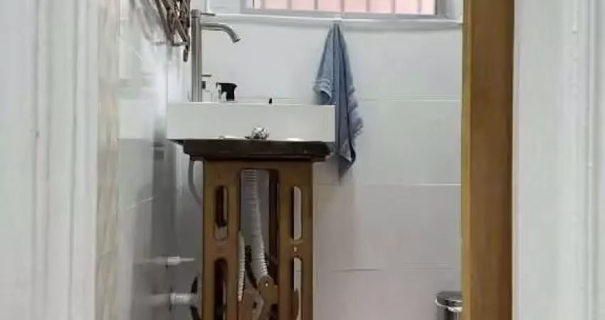 Casa com 3 dormitórios à venda, 100 m² por R$ 645.000,00 - Vila Guilhermina - Praia Grande/SP