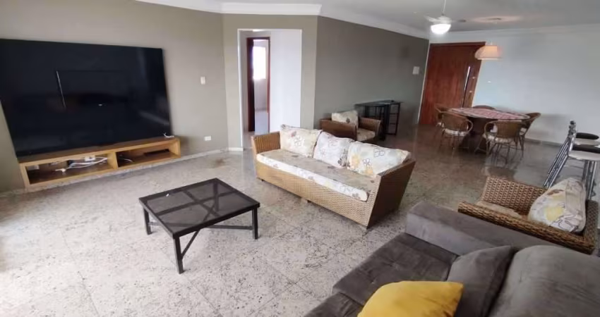 Apartamento mobiliado, com 04 dormitórios, sendo 3 suítes, e mais dependencia de serviço, sala ampla, varanda gourmet já envidraçada, com churrasqueir