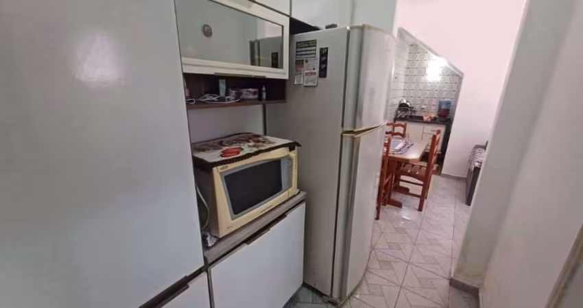Kitão com 1 dormitório à venda, 36 m² por R$ 180.000 - Vila Guilhermina - Praia Grande/SP