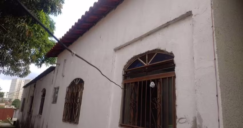 Casa Para Vender com 02 quartos no bairro Colonial em Contagem