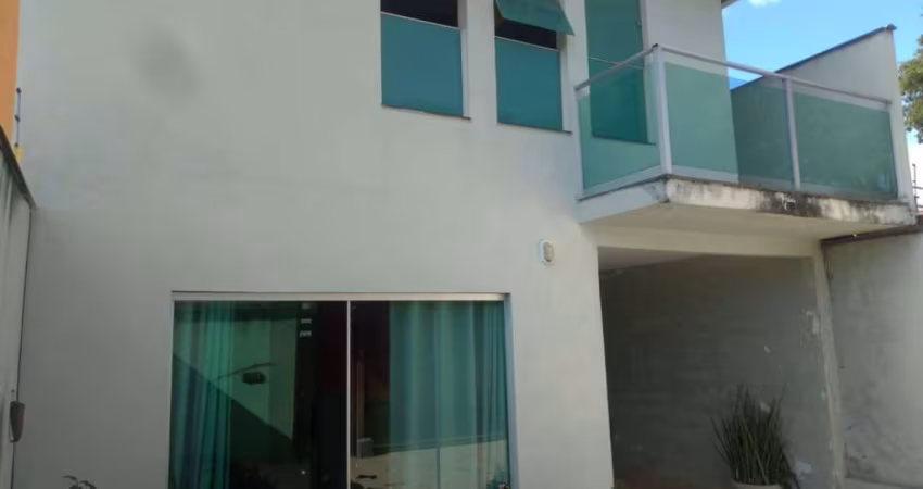 Casa Para Vender com 04 quartos no bairro Três Barras em Contagem
