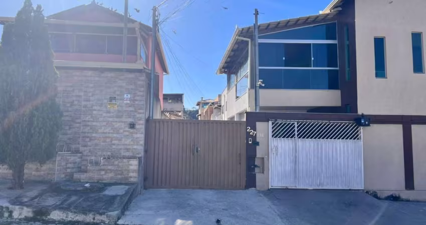 Casa Para Vender com 03 quartos no bairro Tropical em Contagem