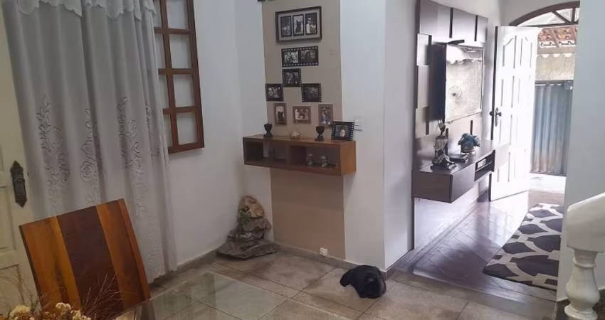 Casa Para Vender com 03 quartos 02 suítes no bairro Bernardo Monteiro em Contagem