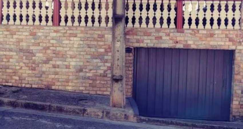 Casa Para Vender com 04 quartos no bairro Campo Alto em Contagem