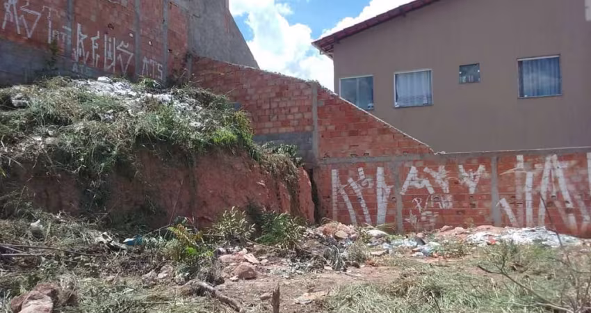 Lote / Terreno de Bairro Para Vender no bairro Recanto Verde em Esmeraldas