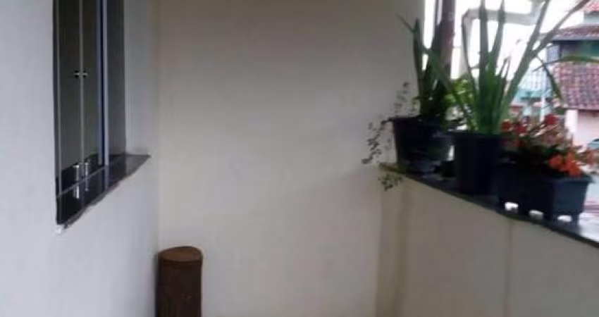 Casa Para Vender com 02 quartos no bairro Alvorada em Contagem