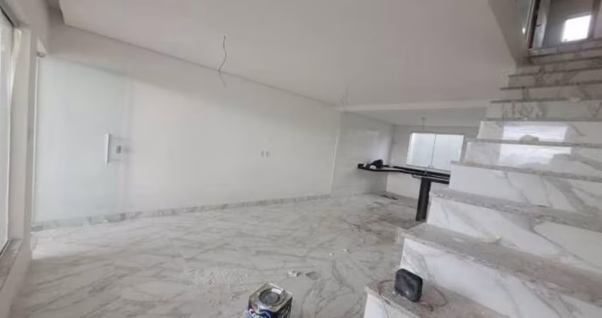 Casa Para Vender com 03 quartos 01 suítes no bairro Tropical em Contagem