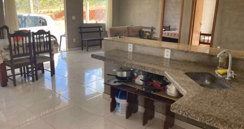 Sítio Para Vender com 03 quartos em São José do Almeida (Jaboticatubas).