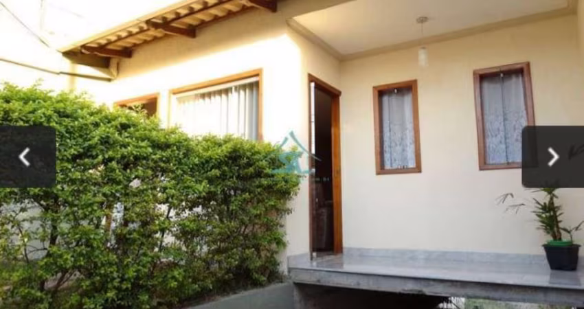 Casa Para Vender com 03 quartos 01 suítes no bairro Chácara Contagem em Contagem