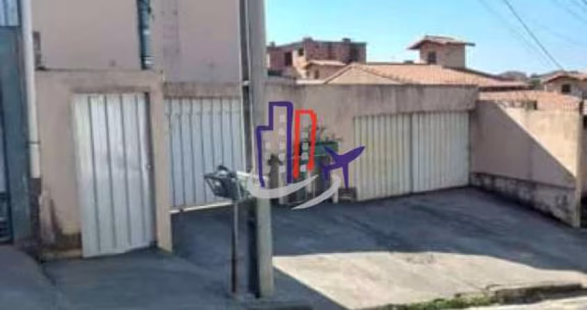 Casa Para Vender com 02 quartos no bairro Vila Verde em Betim