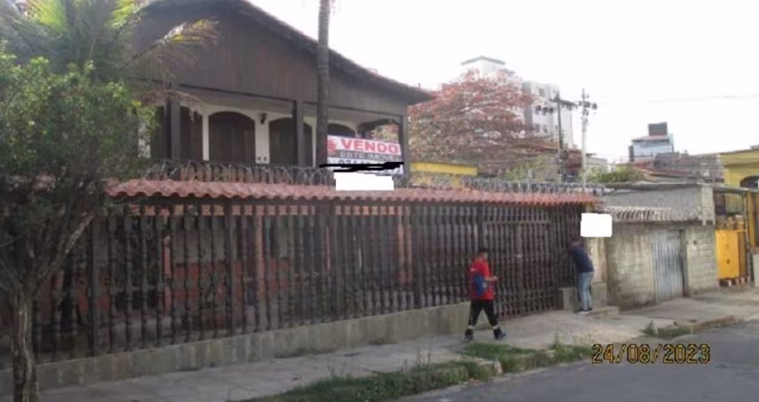 Casa Para Vender com 4 quartos 1 suítes no bairro Eldorado em Contagem