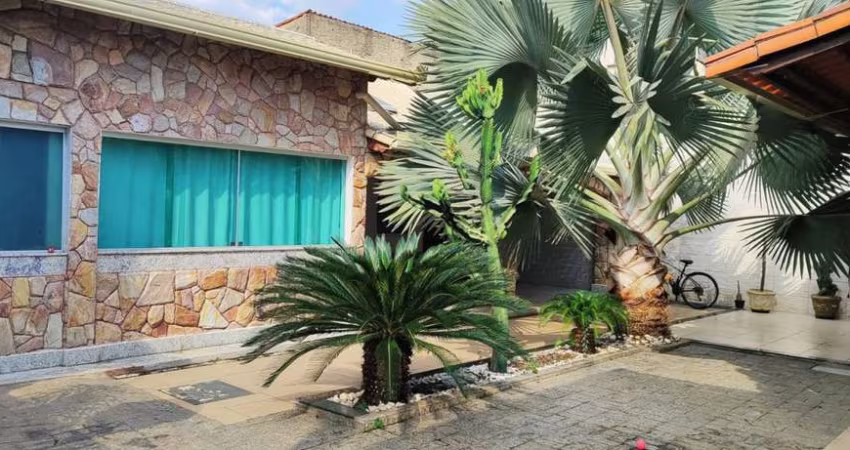 Casa Para Vender com 03 quartos 02 suítes no bairro Fonte Grande em Contagem
