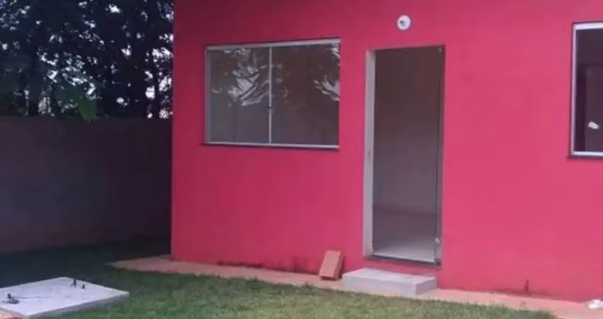 Casa para vender com 02 quartos no bairro pousada das rosas em são joaquim de bicas