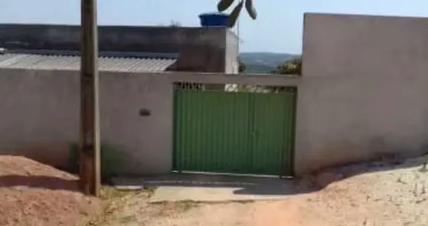 Casa para vender com 02 quartos no bairro melo viana em esmeraldas