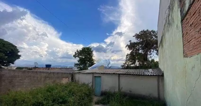Casa/ para vender com 04 quartos no bairro bom retiro em betim