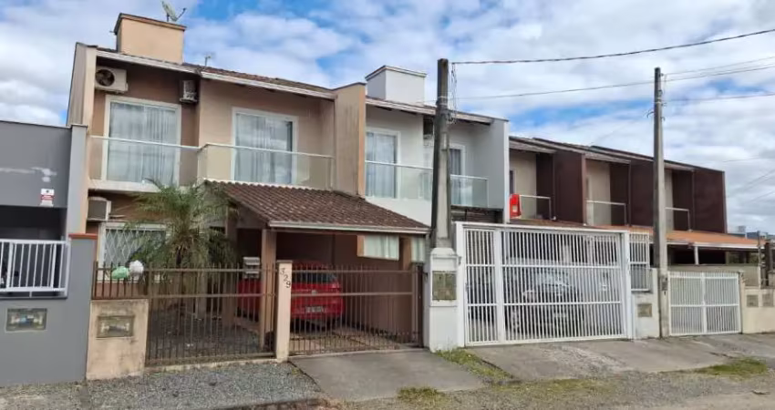 Casa com 3 quartos à venda na Rua Isolde Paulo, 329, Nova Brasília, Joinville