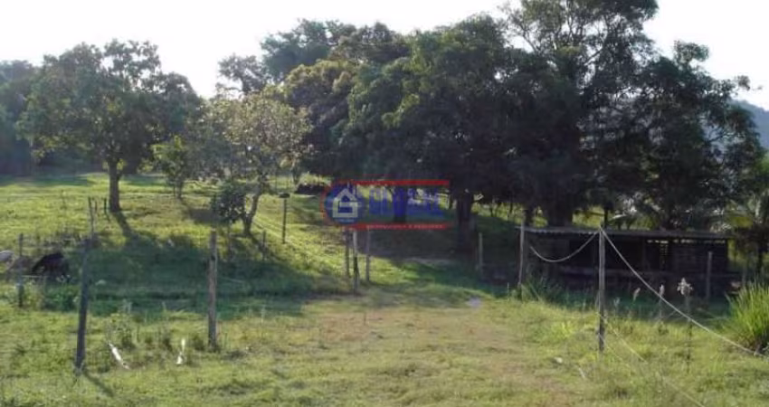 Terreno à venda na Estrada do Rio Fundo, Caxito, Maricá