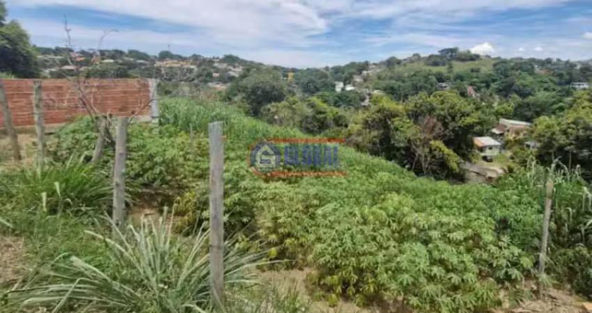 Terreno à venda na Rua Sessenta e Um, Jacaroá, Maricá