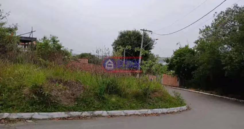 Terreno à venda na Rua Cinquenta e Dois, Jacaroá, Maricá
