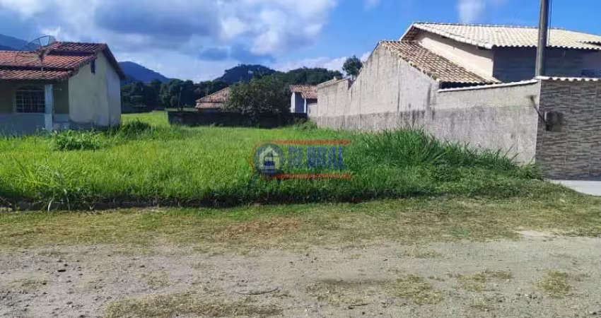 Terreno em condomínio fechado à venda na Rua Nove, São José do Imbassaí, Maricá
