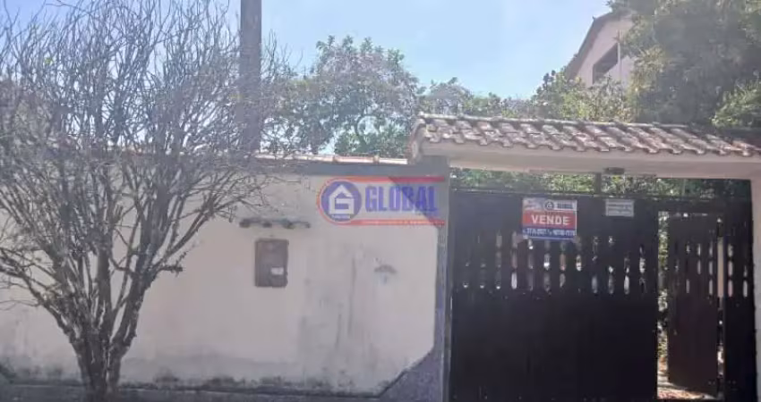 Casa com 3 quartos à venda na Rua das Gralhas, Centro, Maricá
