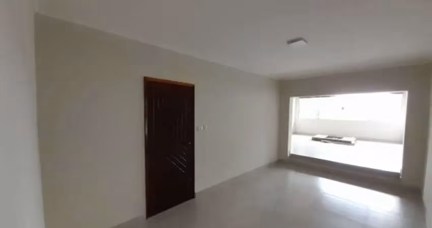 Casa assobradada à venda na cidade ademar - recém reformada!