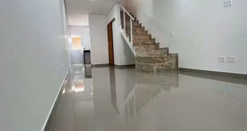 Sobrado geminado novo à venda na região do campo limpo