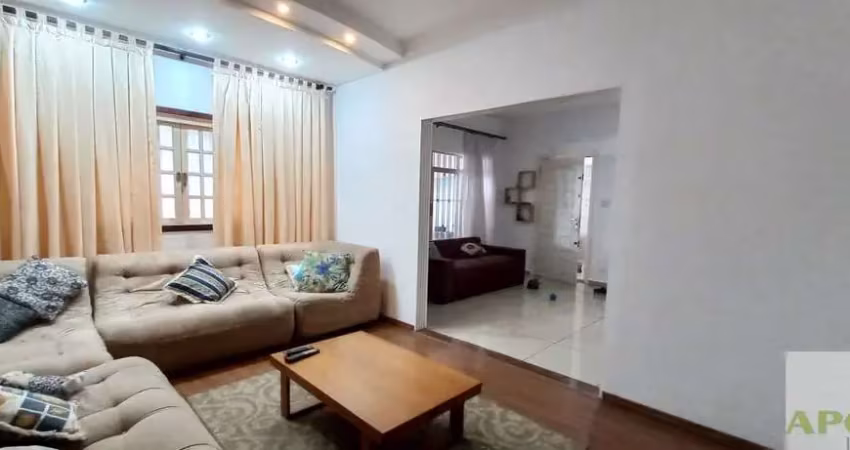 Casa térrea com 231 m² de área total na vila arriete - região do campo grande