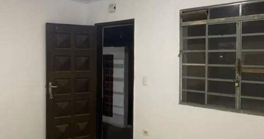 Térrea Residencial/Comercial com fácil acesso Rua Miguel Yunes.