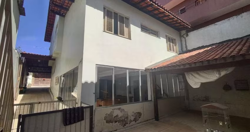 jardim Germania excelente local Belíssimo sobrado com 310m² de terreno. Estuda permuta