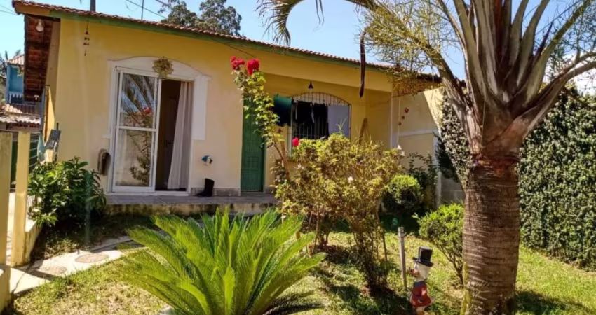 DUAS CASAS  NO BALNEÁRIO SÃO FRANCISCO PEDREIRA  COM 549 METROS DE TERRENO