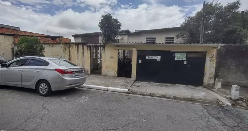 Capão redondo 4 casas no terreno a 200 metros próxima estação renda de 3.600,00
