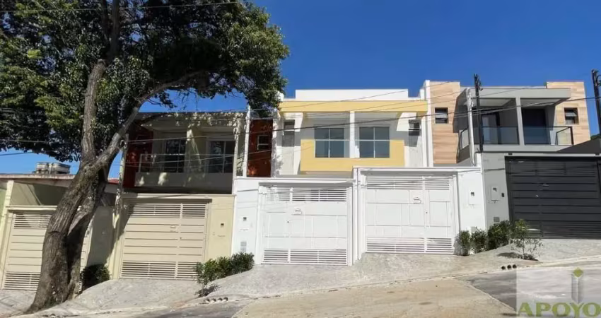 Sobrado de fino acabamento de 3 dormitórios 113m² (área construída)