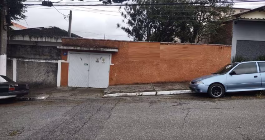 Ótima casa térrea no Campo Grande