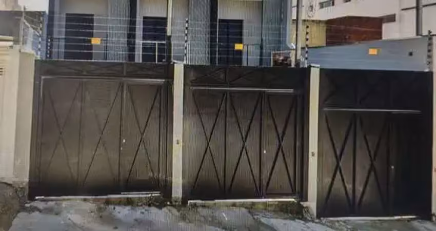 Belíssimo sobrado novo na vila inglesa - próximo à praça da árvore