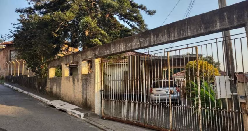 Capão Redondo a 300 metros metrô Casa terrea 259m² terreno