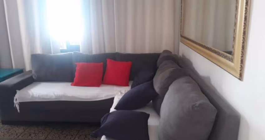 Casa Térrea com 3 dormitórios em Pedreira.
