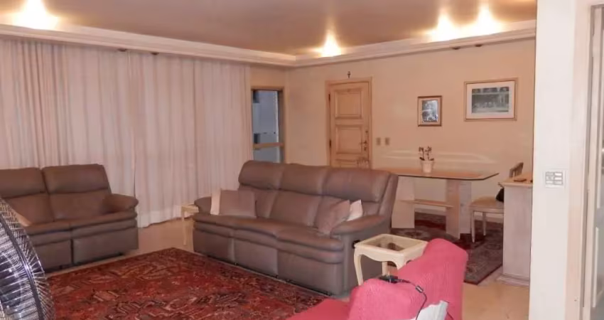 Apartamento com 4 dormitórios próx. metrô são judas 160m²