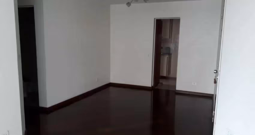 Apartamento 3 dormitórios com suíte, 2 vagas, próx. metrô moema
