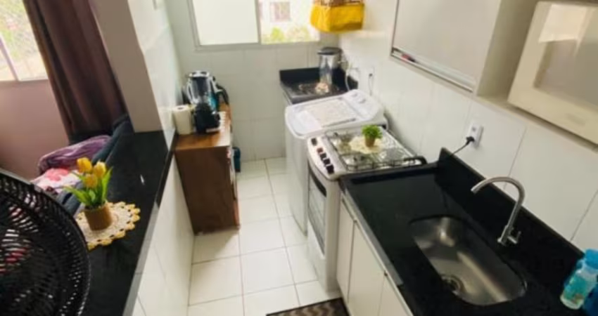 Apartamento 2 dormitórios na Vila Tesouro.