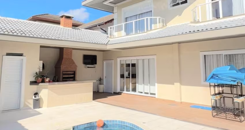 Sobrado 450m² área construída  4 suítes JD da Colinas