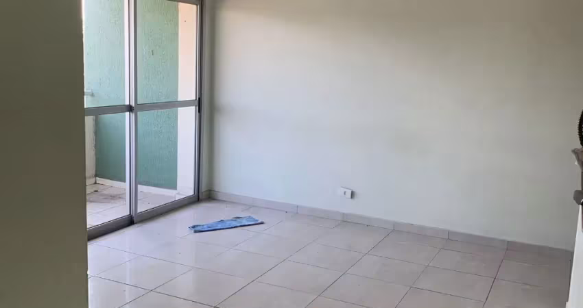 Ap de  2 dormitórios com sacada! vila patricia, região da vila tesouro!