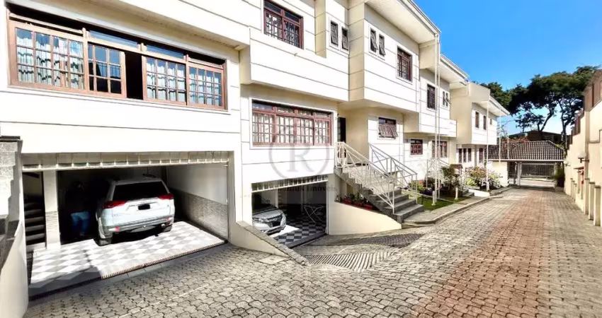 Sobrados triplex, 207m² 5 dormitórios sendo 2 suítes, 2 vagas, cond. Fechado Jd. Social. Apenas R$ 985 mil.Aproveite!!