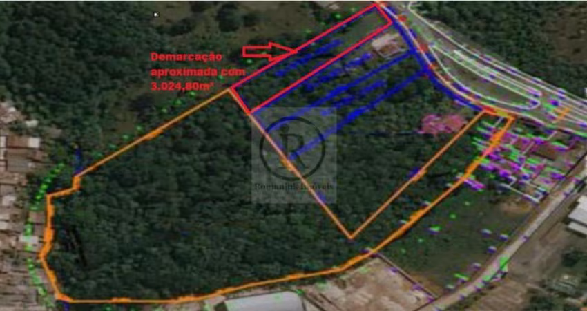 GRANDE OPORTUNIDADE EM COLOMBO  ÁREA DE 3.024m² EM LOCALIZAÇÃO ESTRATÉGICA!  Valor especial: Apenas R$ 1.500.000