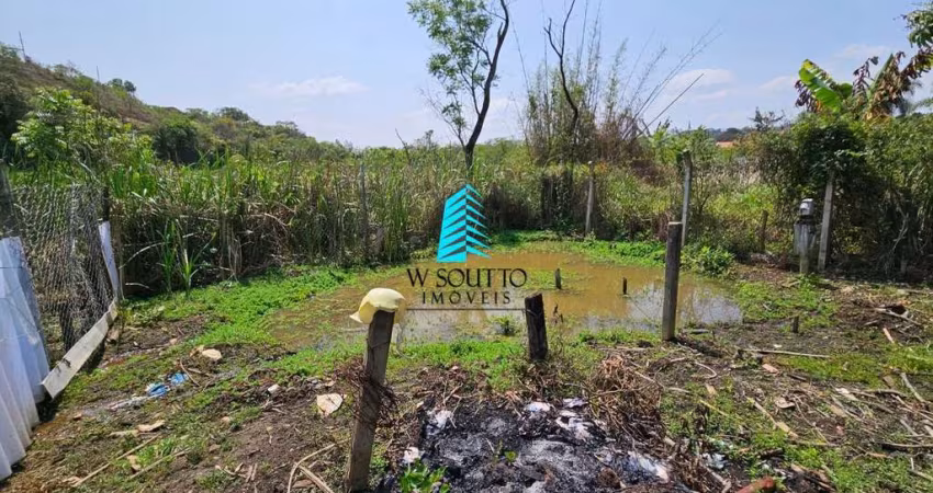 Chácara com Lago