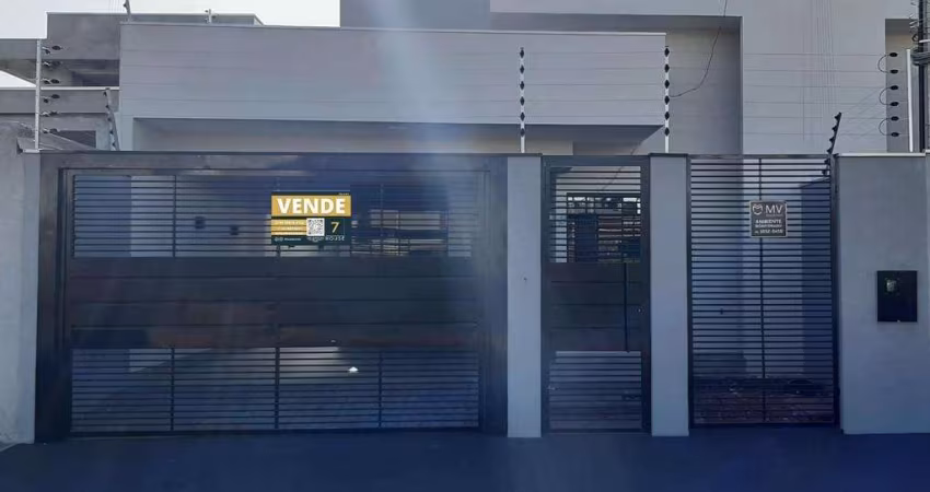 Casa à venda em Maringá, Conjunto Residencial Parigot de Souza, com 3 quartos, com 140 m²