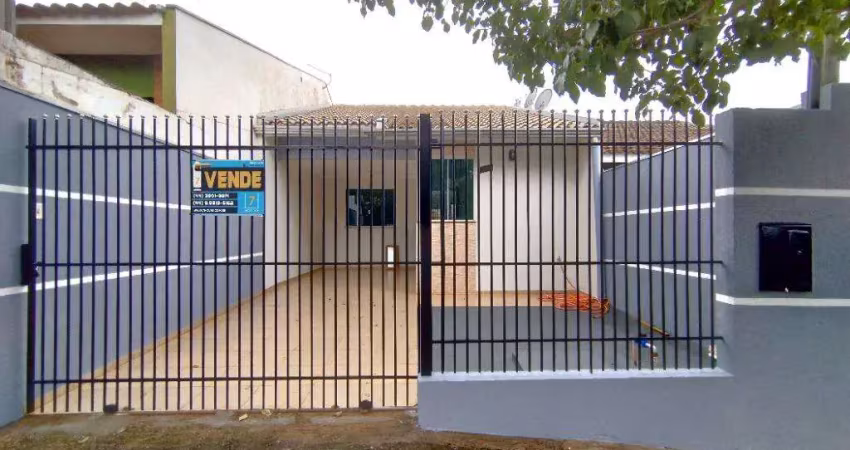 Casa à venda em Maringá, Jardim Andrade, com 3 quartos, com 70 m²
