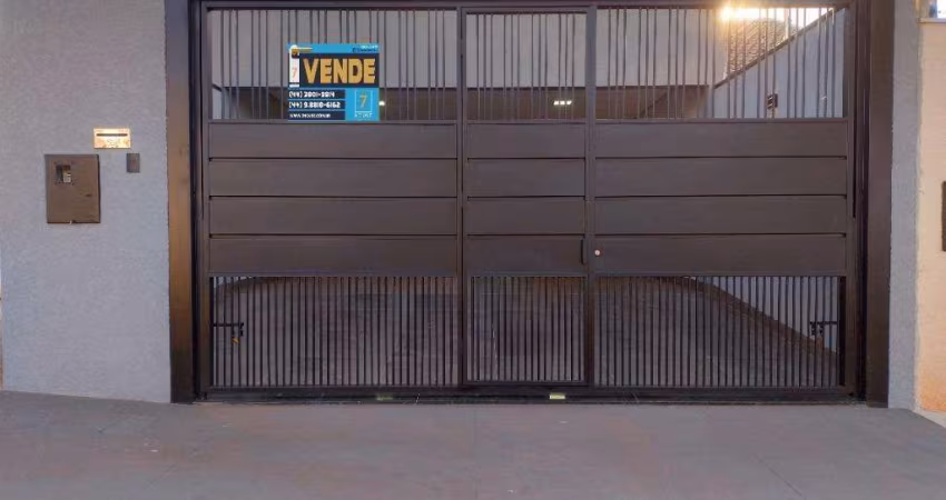 Casa à venda em Maringá, Jardim Três Lagoas, com 3 quartos, com 114 m²