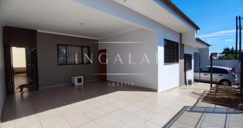 Casa para Venda em Maringá, Vila Esperança, 4 dormitórios, 2 suítes, 1 banheiro, 3 vagas