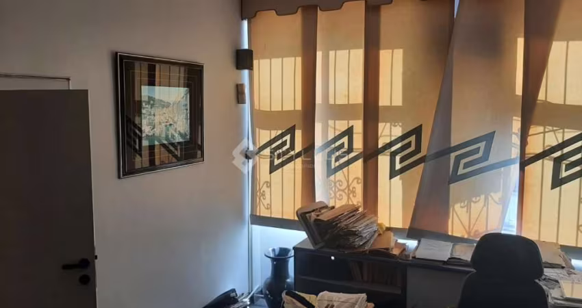 Sala comercial à venda na Avenida Braz de Pina, Penha, Rio de Janeiro